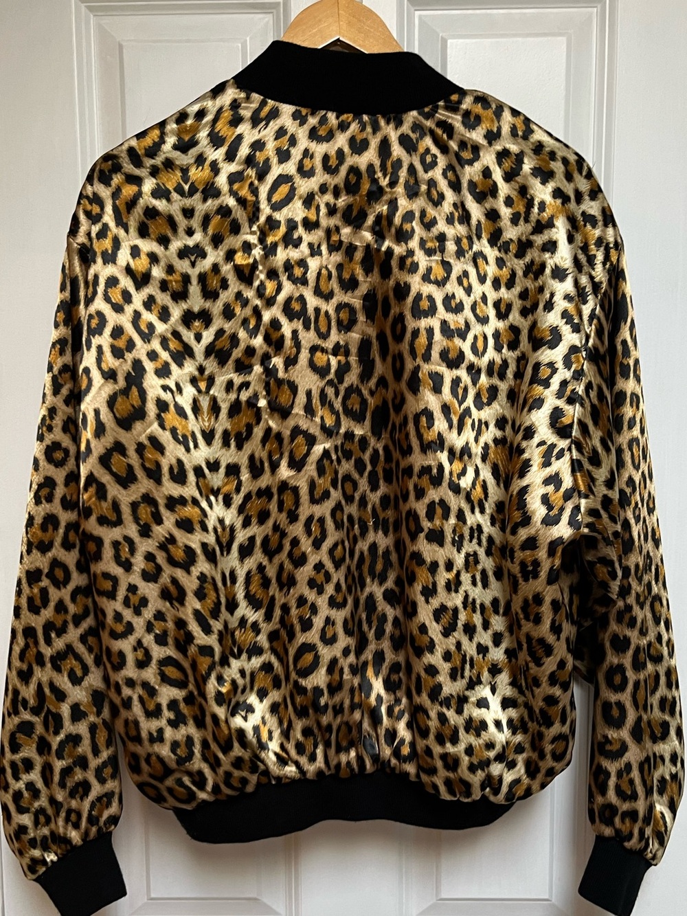 Retro Bomber Jacket - L
Cheetah Print Satin